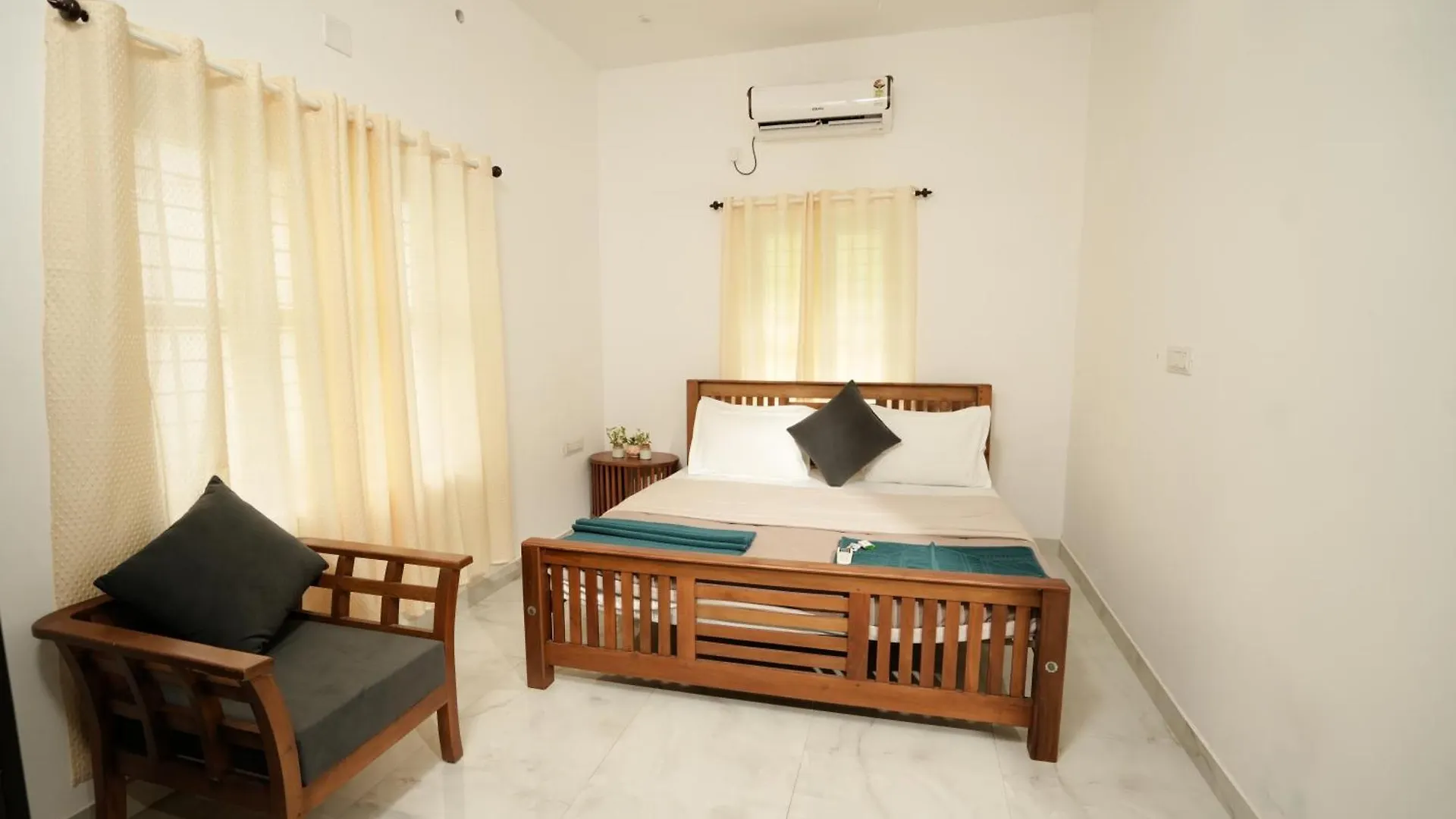 Royal Turn Modern Villa Alappuzha 0*,  Indien